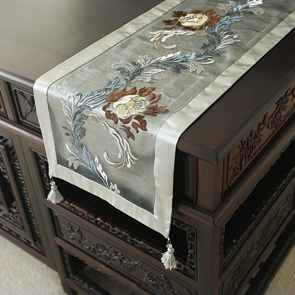 5Cgo 22022063032 中式古韻新古典刺繡工藝桌旗時尚茶幾餐桌床旗奢華酒店居家床尾裝飾巾流蘇桌巾花朵玄關電視機櫃鞋櫃 CHX62100