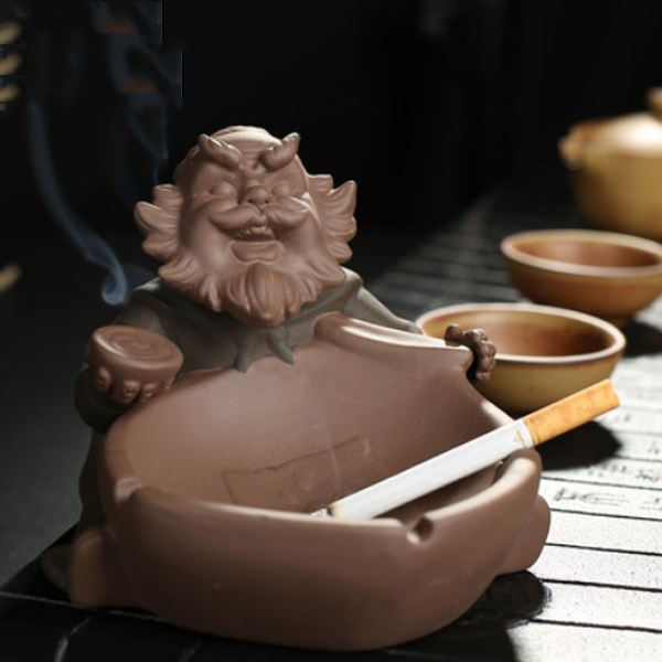 5Cgo 39437833666 功夫茶具茶道配件茶寵茶玩擺件紫砂彩砂陶三國典藏煙灰缸 HZS94000