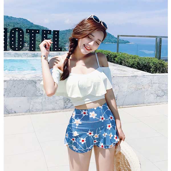 5Cgo 542967011868 泳衣女 溫泉泳衣女分體裙式保守學生韓國小清新小胸聚攏遮肚游泳衣  GSX90100