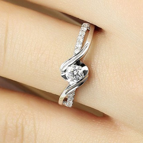 5Cgo 18592097409 20分鑽石戒指 結婚戒指 18K白金女戒 求婚戒 情人節戒指 ZXJ999100
